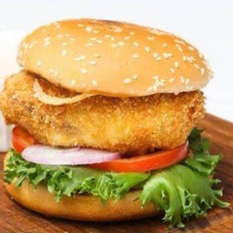 [อร่อยซ่ากับโค้ก] Burger ปลา+ชีส ทาร์ทาร์ซอส +  โค้ก ออริจินัล (ขวด) 