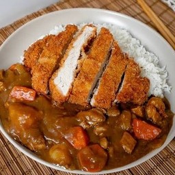 ข้าวแกงกะหรี่+หมูทอดทงคัตสึ