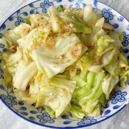 กะหล่ำปลีผัดน้ำปลา