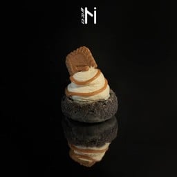 Salted caramel bisscoff Choux