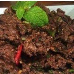 ก้อยเนื้อคั่ว