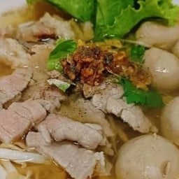 ก๋วยเตี๋ยวน้ำใสลูกชิ้นปู่โย่ง - ปั๊มบางจาก ปั๊มบางจาก