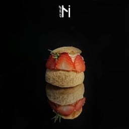 Strawberry shortcake Choux