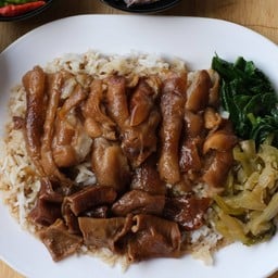 ข้าวขาหมูวัดลาด