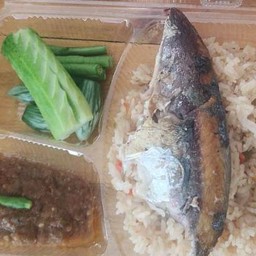 ชุดข้าวน้ำพริกกะปิผัด เด็ดจร่า