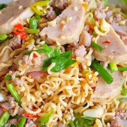 ยำมาม่า