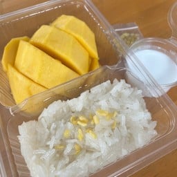 ข้าวเหนียวมะม่วงแม่แก้ว