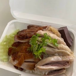 ข้าวมันไก่ใบเตย