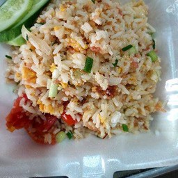 ข้าวผัดแหนม