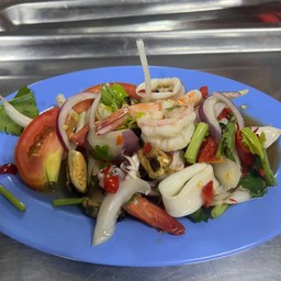 ยำรวมมิตรทะเล