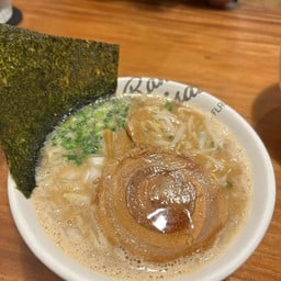 Ramen Ajisai (อาจิไซ ราเมง)  สะพานควาย