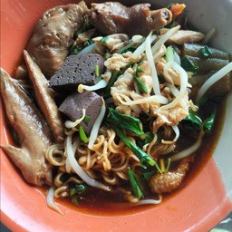 เส้นมาม่าน้ำธรรมดา