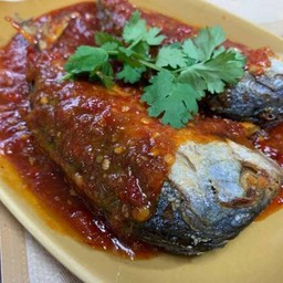 ปลาทูผัดพริกแกง