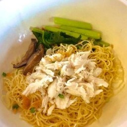 บะหมี่ ปู เห็ดหอม