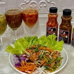 ซีฟู้ดลูกชิ้นนึ่ง ฟรีผักฟรียำ เริ่มต้น10฿