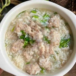 ข้าวต้มหมูสับ