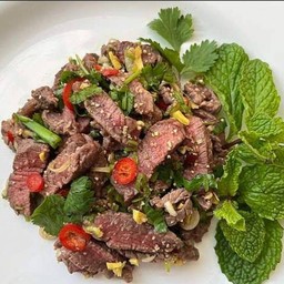 น้ำตกเนื้อ