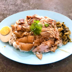 ข้าวขาหมู+ไส้