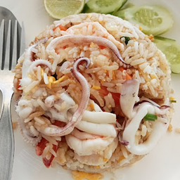 ข้าวผัดทะเล