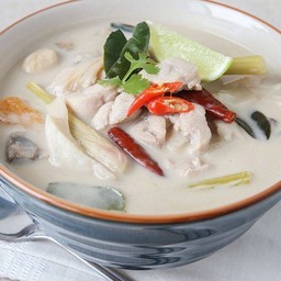 ต้มข่าไก่