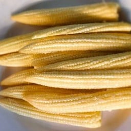 ข้าวโพดอ่อน