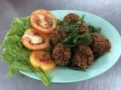 ลาบหมูทอด