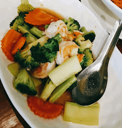 บล็อกโคลี่ผัดกุ้ง