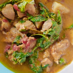 แกงพริกหมูใบยี่หร่า