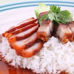 ข้าวหมูแดง+หมูกรอบ