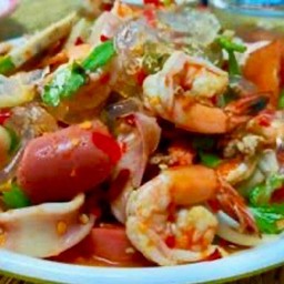 ยำวุ้นเส้นทะเล