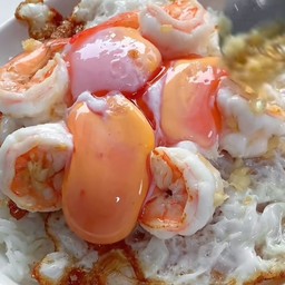 ข้าวหน้าไข่เบียดกุ้ง