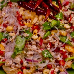 ยำวุ้นเส้นหมูสับ