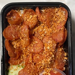 ข้าวกุนเชียงทอดกระเทียม