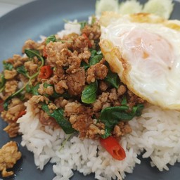 ครัวบ้านบ้าน แกงใต้ ขนมจีน  ตามสั่ง