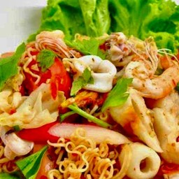 ยำมาม่า