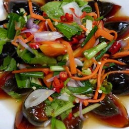 ยำไข่เยี่ยวม้า