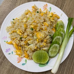 ข้าวผัดใข่