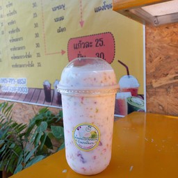 ปีโป้มะพร้าวปั่นนมสด