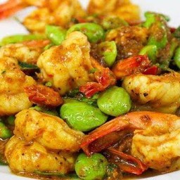 ผัดพริกแกงกุ้งสะตอ