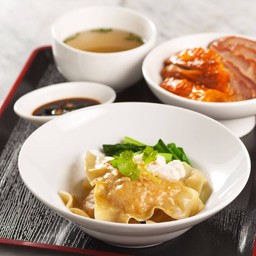 เกี๊ยวกุ้งจัมโบ้หน้าเนื้อปูทะเล