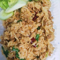 ผัดกระเพราหมูสับคลุกข้าว