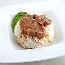 ข้าวเนื้อตุ๋น