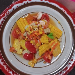 ตำข้าวโพดหมูยอกุ้งสุก(ไม่ใส่ปลาร้า)