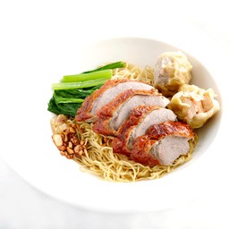 บะหมี่เกี๊ยวเป็ดย่างฮ่องกง