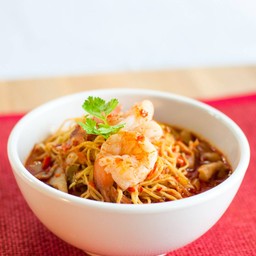 บะหมี่ต้มยำกุ้งน้ำข้น