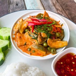 ข้าวพะแนงหมู