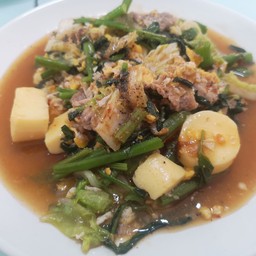 สุกี้แห้งหมู