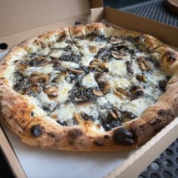 Laluka Pizza