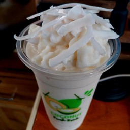 น้ำมะพร้าวปั่นนมสด