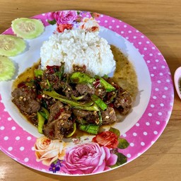 กะเพราเนื้อเปื่อย